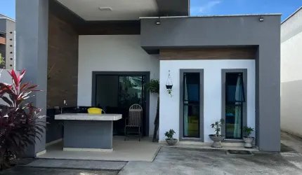 Vende casa em condomínio San Marino