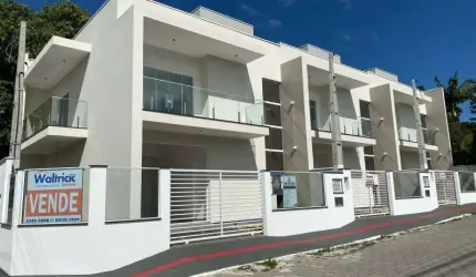 Sobrados no Residencial Villa Catarina no Centro de Penha.