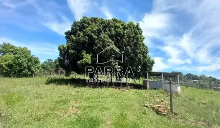 VENDE-SE CHÁCARA NO ESTÂNCIA TRÊS LAGOS - MARILIA/SP