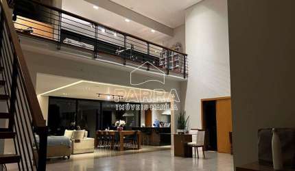 VENDE-SE RESIDÊNCIA NO COND. PORTAL DA SERRA - MARILIA/SP