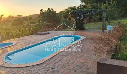 VENDE-SE CHÁCARA NO ESTÂNCIA TRÊS LAGOS - MARILIA/SP