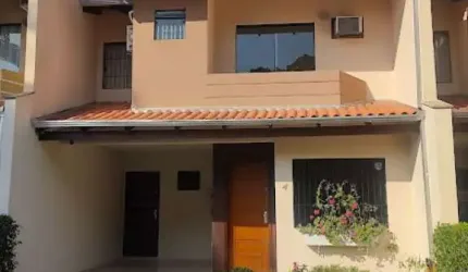 Casa em condomínio fechado à venda na Rua Benjamin Constant, 1420, América, Joinville por R$ 690.000