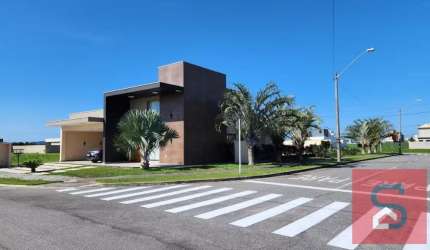 Casa de Alto Padrão no Condomínio Terras Alphaville