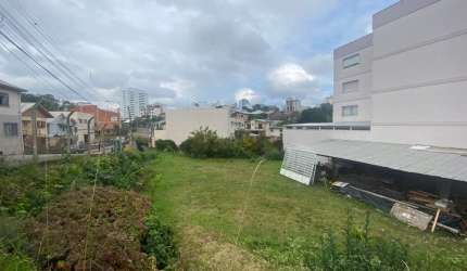 Terreno à venda na Rua Campo dos Bugres, 188, Pio X, Caxias do Sul por R$ 490.000