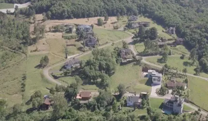 Terreno em condomínio fechado à venda na Estrada Municipal Vereador Vicente Menezes, 1481, Nossa Senhora da Saúde, Caxias do Sul por R$ 890.000