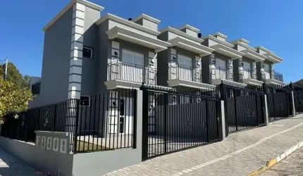 Casa em condomínio fechado com 2 quartos à venda na Policarpo Corteletti, 190, Cruzeiro, Farroupilha por R$ 449.000