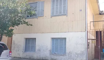Casa com 5 quartos à venda na Avenida São João, 1653, Centro, Caxias do Sul por R$ 370.000
