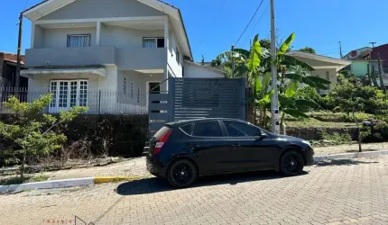 Casa em condomínio fechado com 4 quartos à venda na Lucindo Lodi, 768, Primeiro de Maio, Farroupilha por R$ 680.000