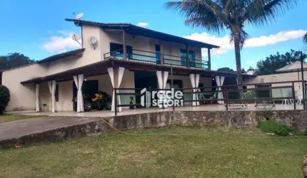 Casa com 3 quartos à venda, 220 m² por R$ 800.000 - Novo Triunfo - Juiz de Fora/MG