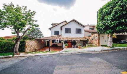 Casa com 4 quartos à venda, 300 m² por R$ 1.290.000 - Alto dos Pinheiros - Juiz de Fora/MG