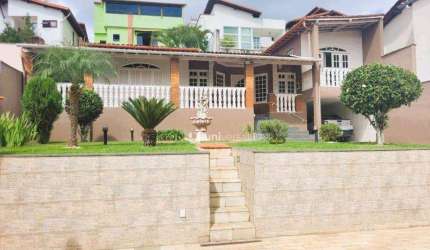 Casa com 2 quartos reversível para 3 à venda, 200 m² por R$ 760.000 - Alto dos Pinheiros - Juiz de Fora/MG