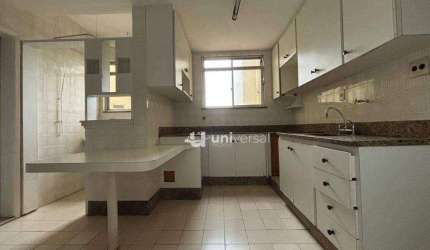 Apartamento no Centro para locação.