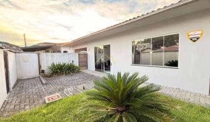 Casa plana totalmente averbada próxima do Colégio Santo Antônio!