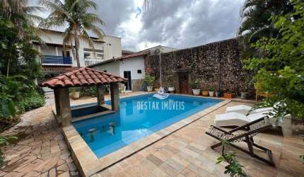 Casa com 5 quartos à venda no Bairro Morada da Colina - Uberlândia/MG