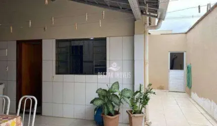 Casa com 5 quartos à venda no Bairro Luizote de Freitas - Uberlândia/MG