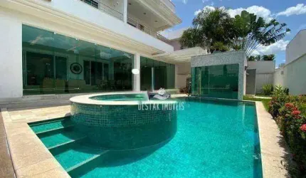 Sobrado com 5 quartos  à venda, bairro Condomínio Jardins Gênova - Uberlândia/MG