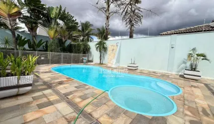 Casa com 4 quartos à venda, bairro Jardim Karaíba - Uberlândia/MG