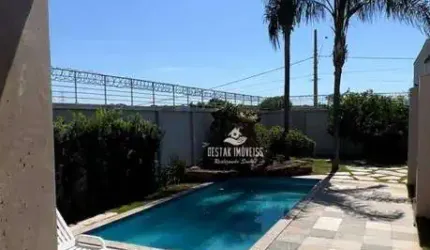 Sobrado com 4 quartos à venda, bairro Jardim Karaíba - Uberlândia/MG