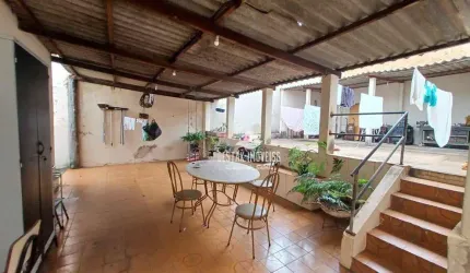 Casa com 3 quartos à venda, bairro Tibery - Uberlândia/MG