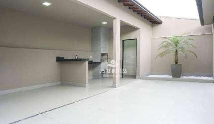 Casa com 3 quartos à venda, bairro Santa Mônica - Uberlândia/MG