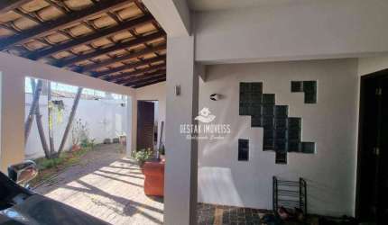 Casa com 3 quartos à venda, Bairro Umuarama - Uberlândia/MG