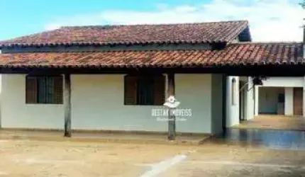 Casa à venda por R- Marta Helena - Uberlândia/MG