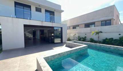 Sobrado à venda, 296 m² por R$ 3.500.000,00 - Condomínio Tamboré - Uberlândia/MG