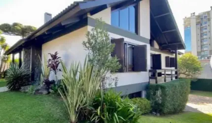 Casa de alto padrão no bairro Bela Vista