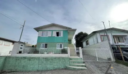 Casa com 2 moradias