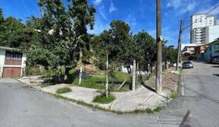 Terreno de esquina - Bairro Rio Branco