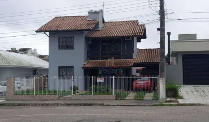 Casa com 3 dormitórios à venda, 190 m² por R$ 1.000.000,00 - Cidade Universitária Pedra Branca - Palhoça/SC