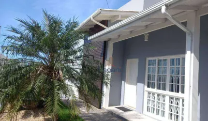 Sobrado com 4 dormitórios à venda, 316 m² por R$ 2.200.000,00 - Centro - São José/SC