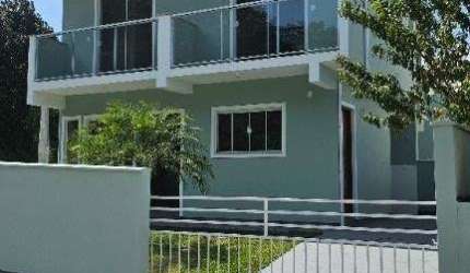 Sobrado com 2 dormitórios à venda, 102 m² por R$ 430.000,00 - Forquilhas - São José/SC