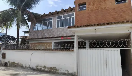 Casa com 5 quartos para alugar na Rua Henrique Zaponne, 33, Vinhateiro, São Pedro da Aldeia, 130 m2 por R$ 3.500