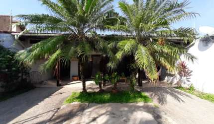 CASA NA PRAIA COM PISCINA LOCALIZADA A 50 METROS DA PRAIA