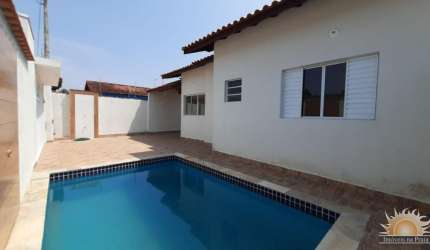 LINDA CASA NA PRAIA DE ALTO PADRÃO COM PISCINA E CHURRASQUEIRA