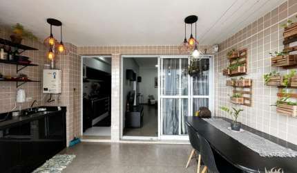 LINDO APARTAMENTO FRENTE AO MAR COM VARANDA GOURMET COM VISTA PARA O MAR