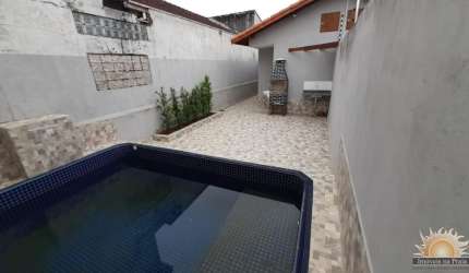 LINDA CASA NA PRAIA LADO PRAIA COM PISCINA E CHURRASQUEIRA