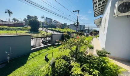 Casa Espetacular no Glória com Espaço Generoso e Localização Ideal