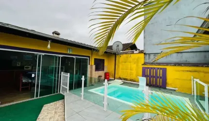 Casa Averbada com Piscina e Churrasqueira - Bairro Vila Nova, Joinville
