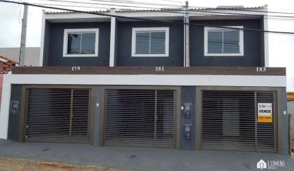 SOBRADO À VENDA NO SÃO JOSÉ