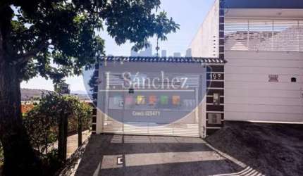 Casa para Venda em Arujá, Jardim Tupi, 2 dormitórios, 2 banheiros, 2 vagas