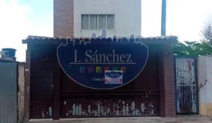 Casa para Locação em Itaquaquecetuba, Parque Recanto Mônica, 2 dormitórios, 1 banheiro, 1 vaga