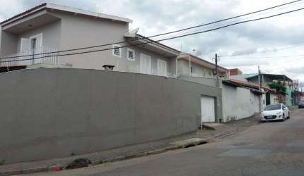 Casa com 3 Dormitórios 1 Suite à VENDA, 169 m² por R$ 638.000 - Parque Centenário - Jundiaí - SP.