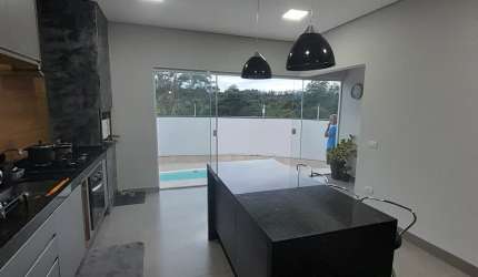 Excelente imóvel no Bairro Eucalipto / Salto - SP