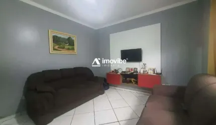 Casa Térrea com 2 Quartos e Suíte, sendo uma suíte, com 100m² Construídos, Excelente localização