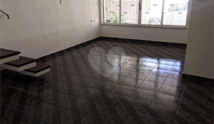 Sobrado no Jardim São Paulo próximo ao metrô