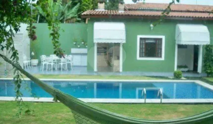 Sobrado de Altíssimo Padrão em Localização Nobre!!! Jardim Bibi Bairro Nobre Arborizado e Tranquilo!