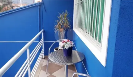 Sobrado a poucos metros do metrô Shopping Tucuruvi com 3 suítes