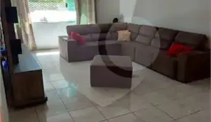Sobrado reformado no Imirim Zona Norte. Agende visitas